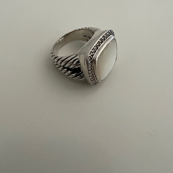 David Yurman Ring - Picture 3 of 3
